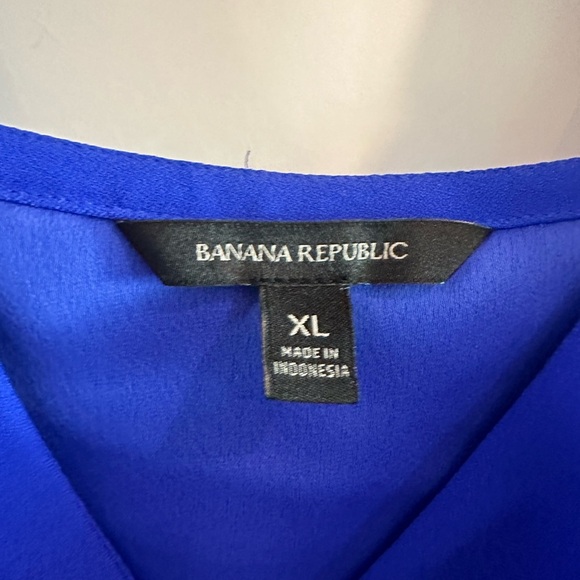 Banana Republic CROSS-FRONT RUFFLE TOP - Picture 3 of 5